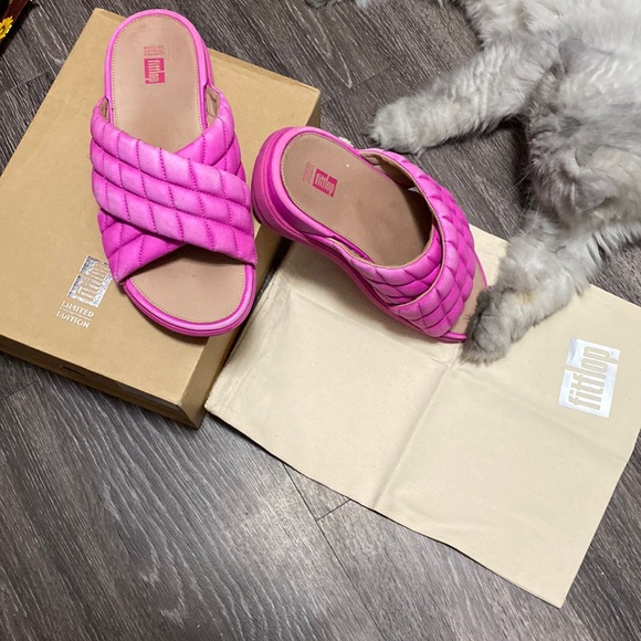 Limited Edition Fitflop Fuscia Distressed Pink Loosh Luxe Slides Valentine - Picture 5 of 11
